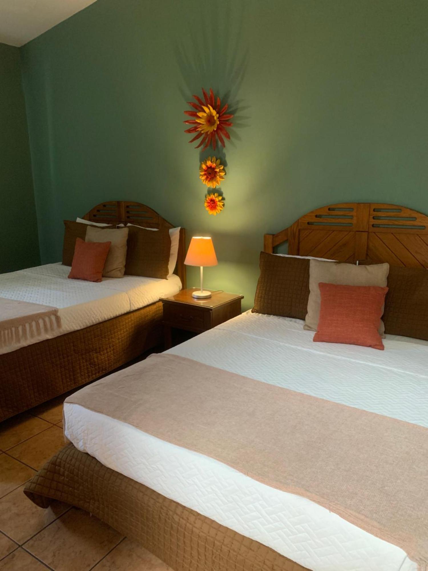 Hotel La Posada Del Angel Сан-Сальвадор Экстерьер фото